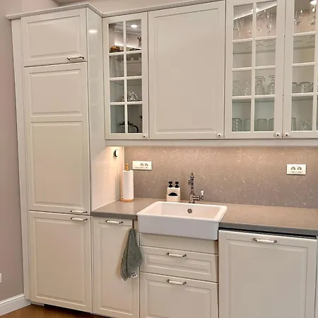 شقة Vibrant L Stylish 2bd In Center فارنا