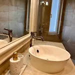 Vibrant L Stylish 2bd In Center Βάρνα