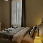 Vibrant L Stylish 2bd In Center Βάρνα