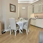 Vibrant L Stylish 2bd In Center * Βάρνα