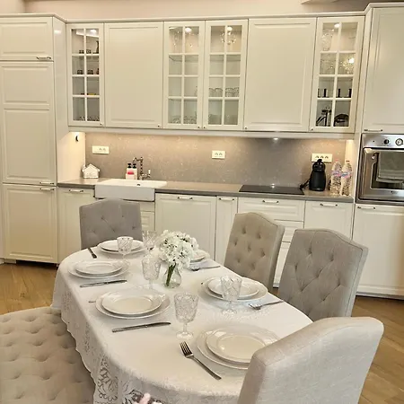 Appartement Vibrant L Stylish 2bd In Center Varna