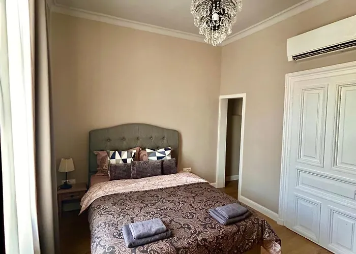 Vibrant L Stylish 2bd In Center Appartement