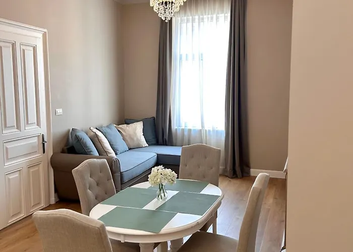 Vibrant L Stylish 2bd In Center * Varna